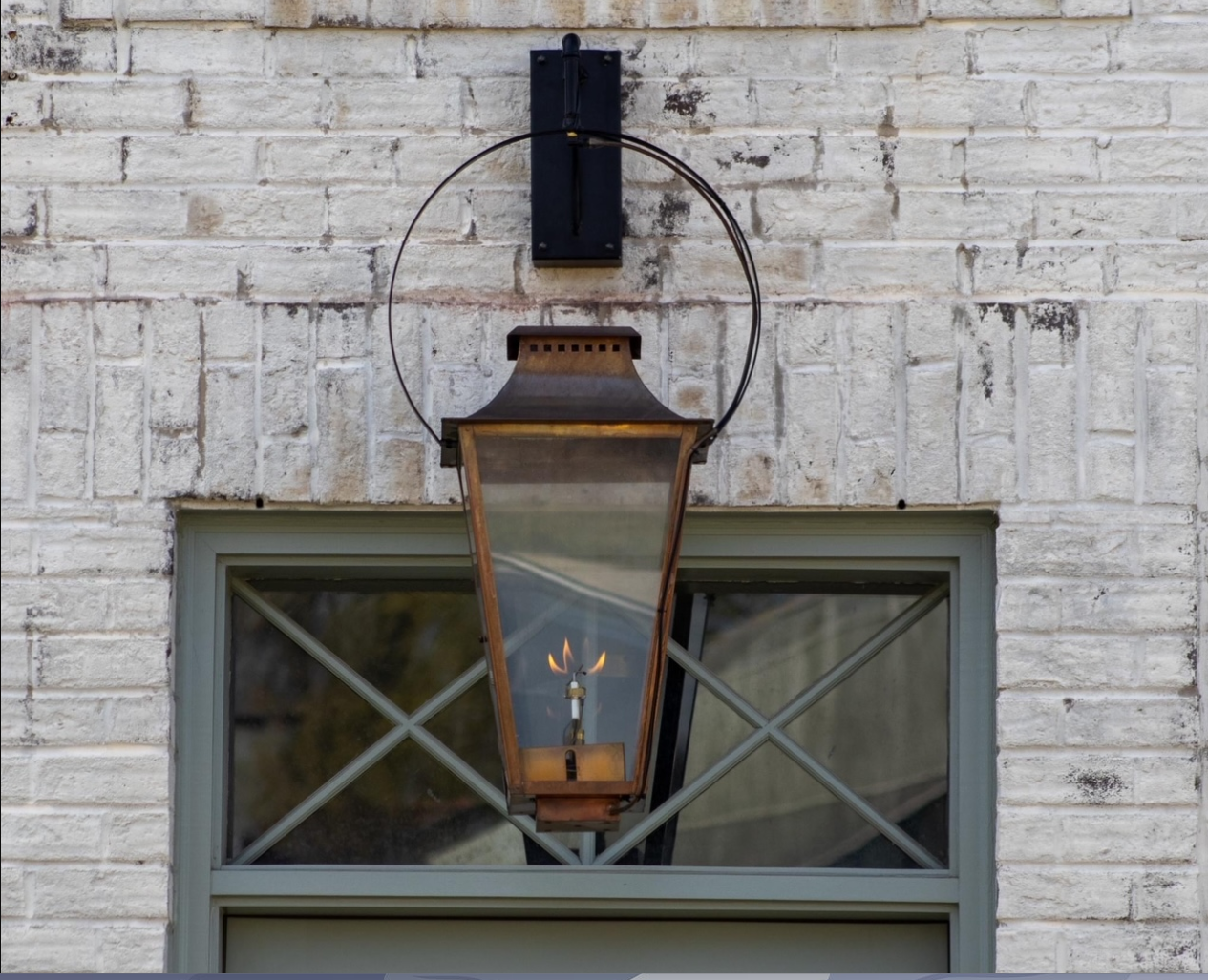 St. James Wood Dale Copper Lantern With Top Curl