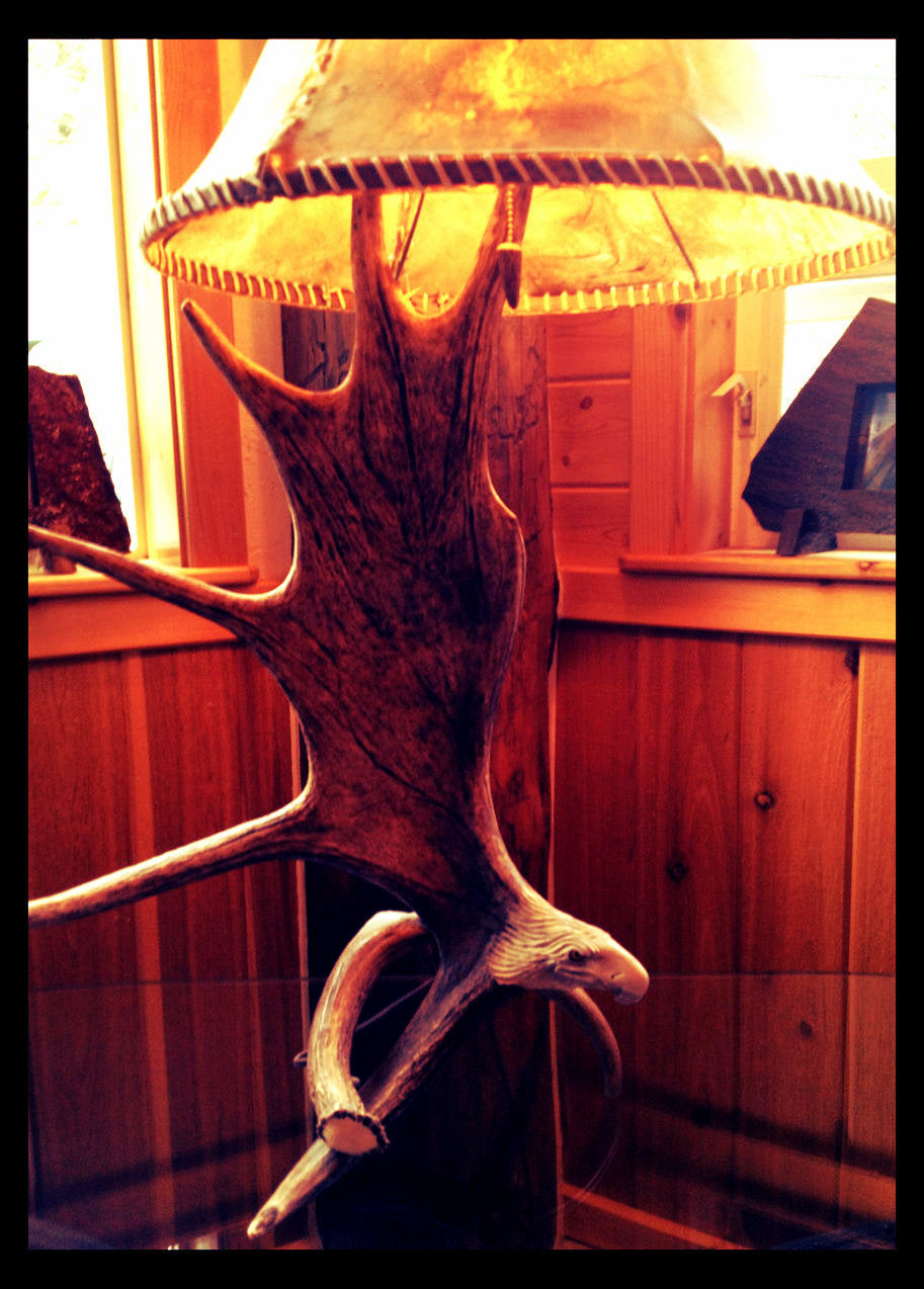 Moose Antler Table Lamp w/Eagle Head, Rawhide Shade
