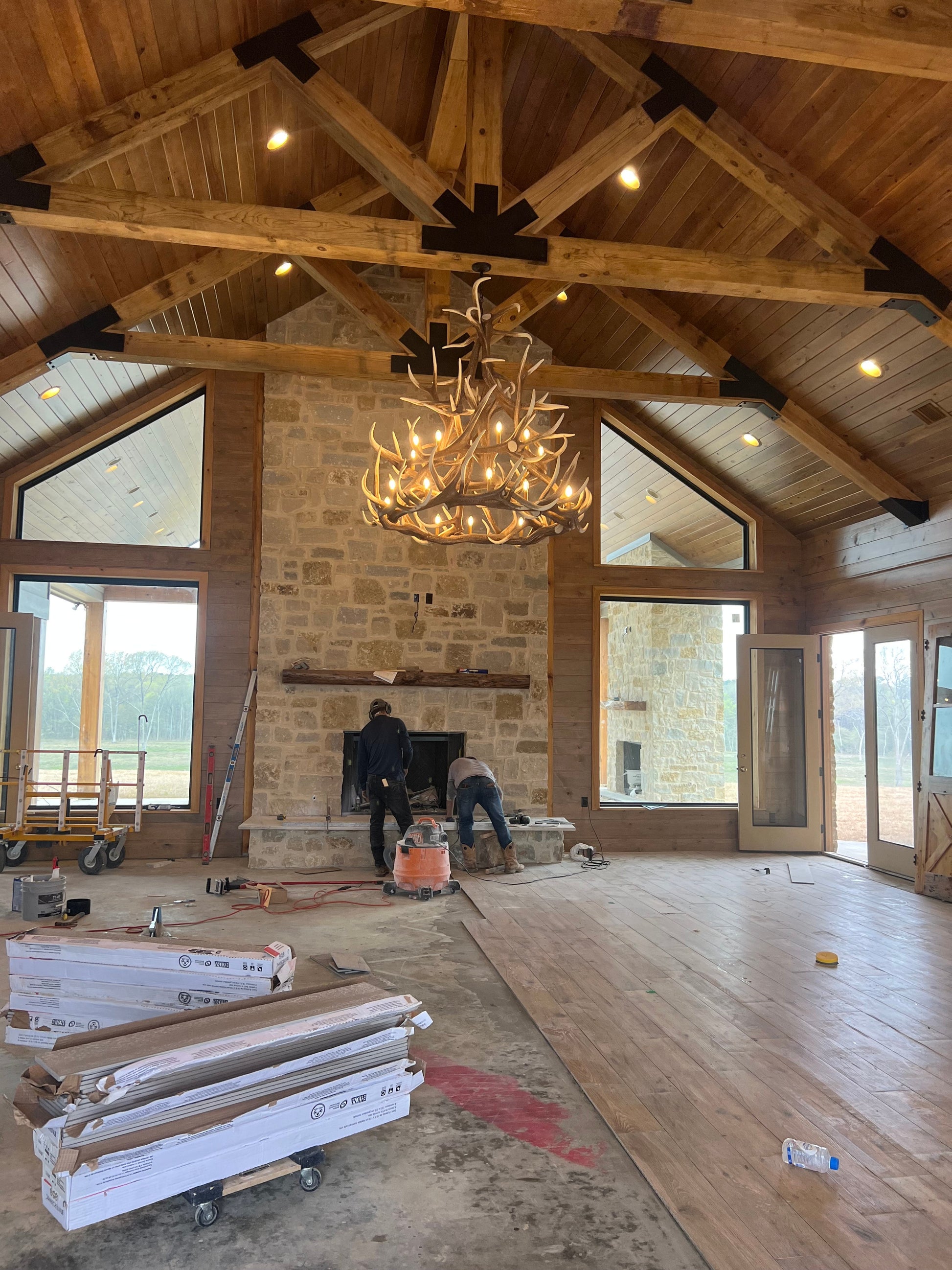 FAUX ANTLER CHANDELIER