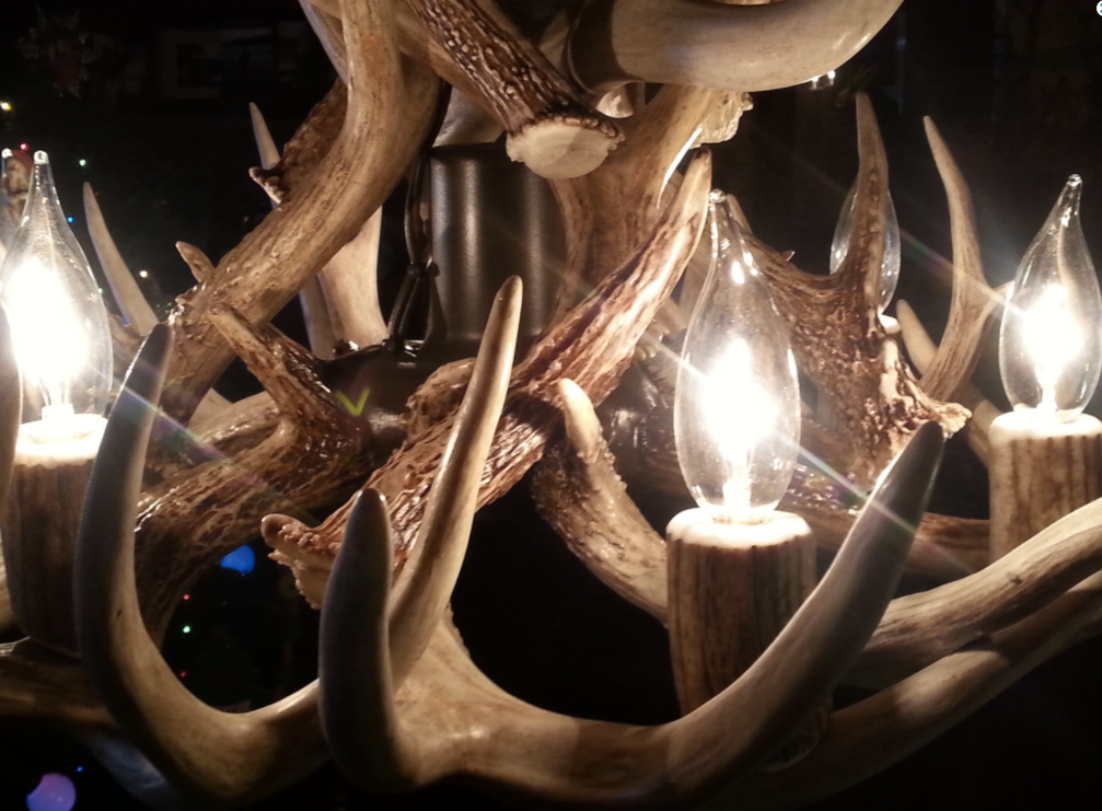 Maine Deer Antler Chandelier, 26" W x 20"T, 6 Lights