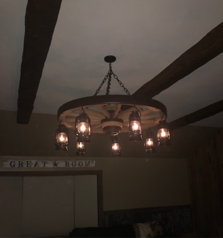 Buffalo Bill Wagon Wheel Rustic Chandelier, 42" W x 12"T