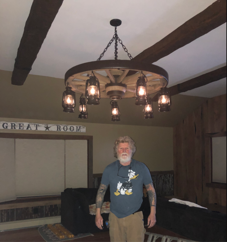 Buffalo Bill Wagon Wheel Rustic Chandelier, 42" W x 12"T