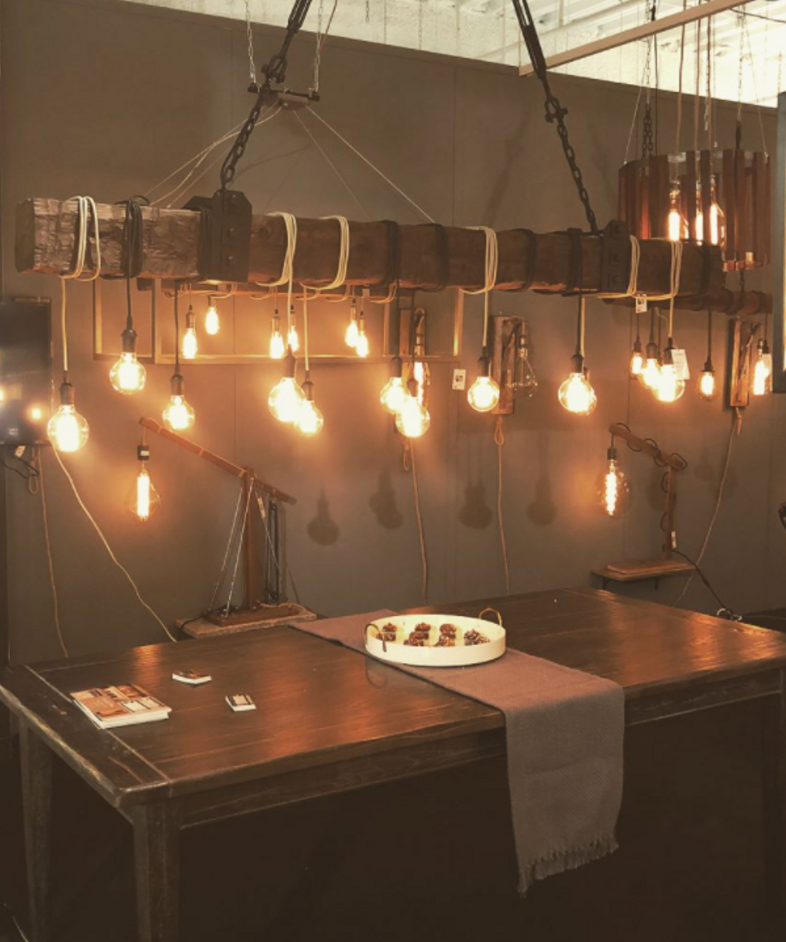 Carroll by Design Wedgewood Wood Beam Chandelier