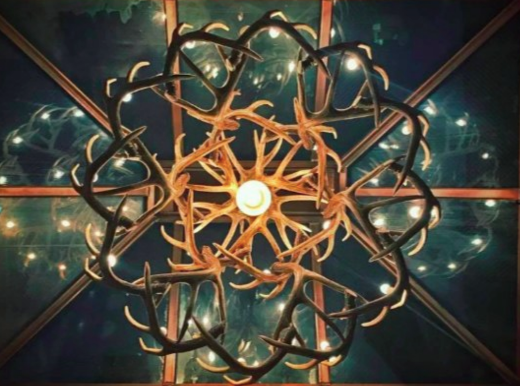 FAUX ANTLER CHANDELIER