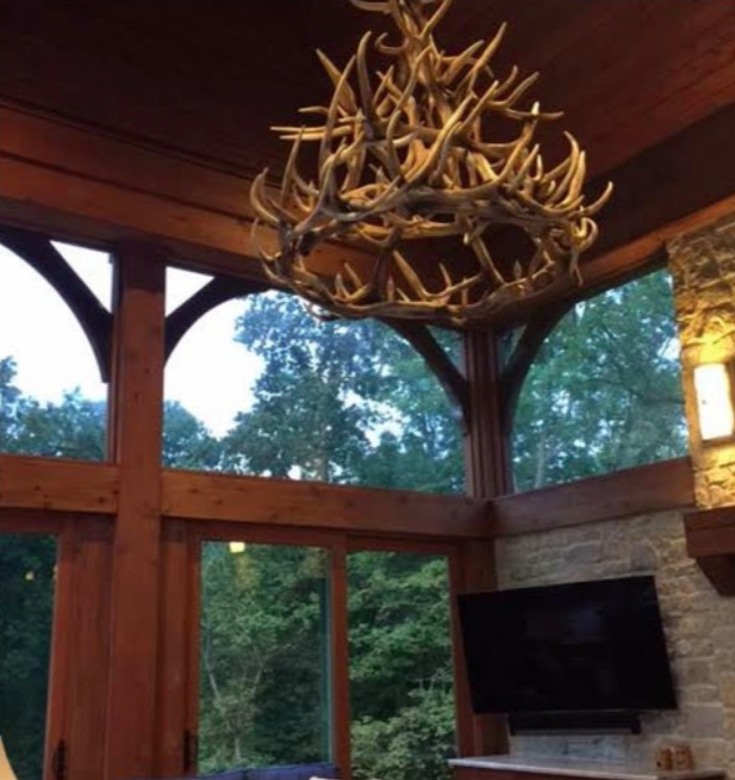 FAUX ANTLER CHANDELIER