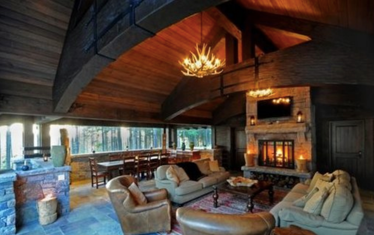 FAUX ANTLER CHANDELIER