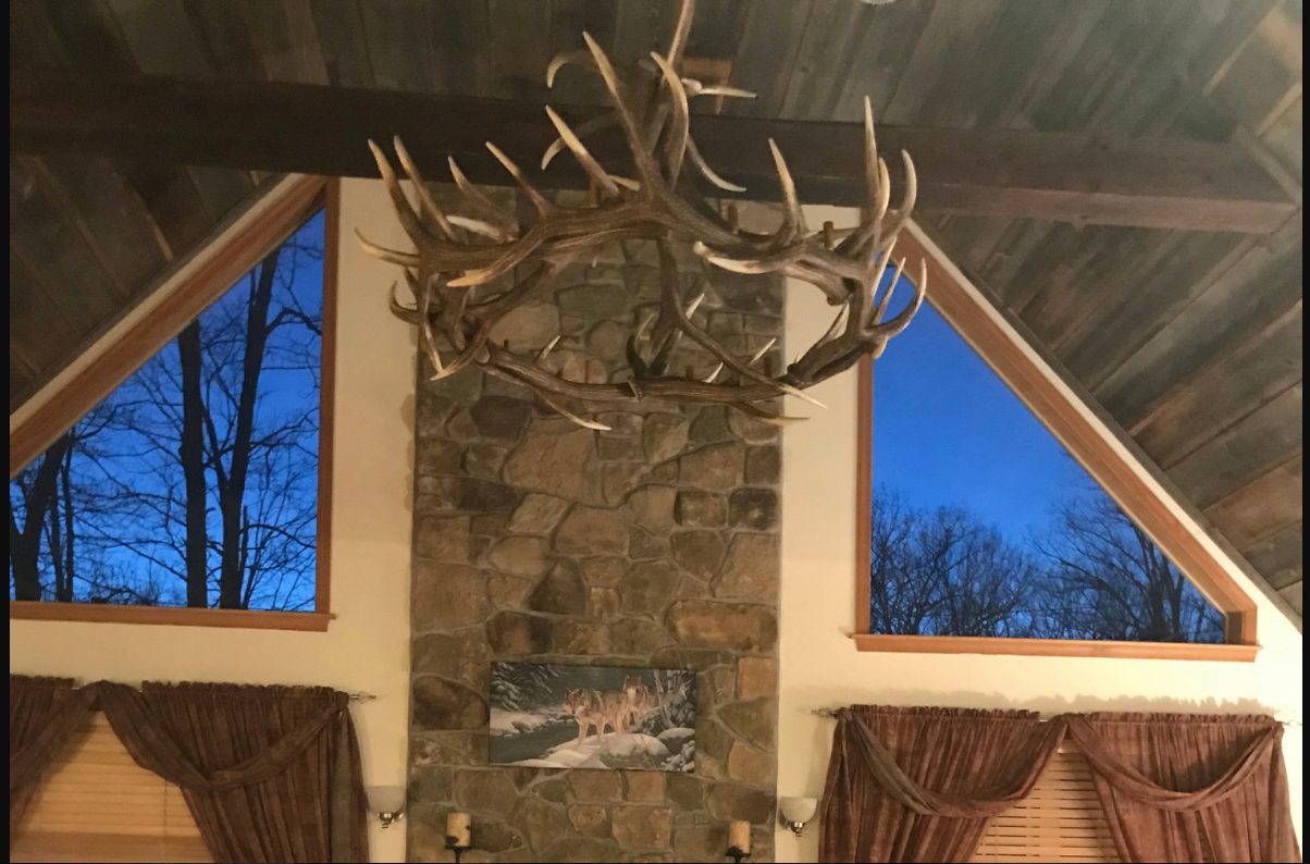 FAUX ANTLER CHANDELIER