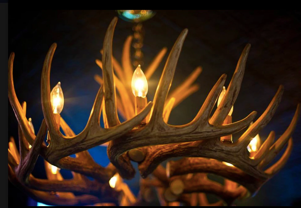 FAUX ANTLER CHANDELIER