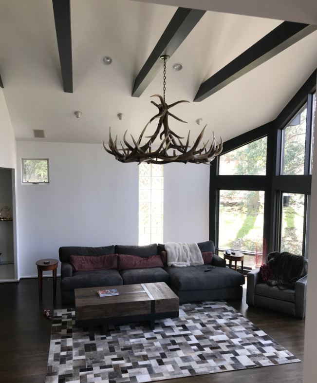FAUX ANTLER CHANDELIER