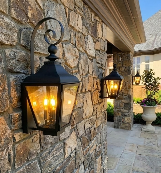 St. James Brunswick Copper Lantern With Top Curl