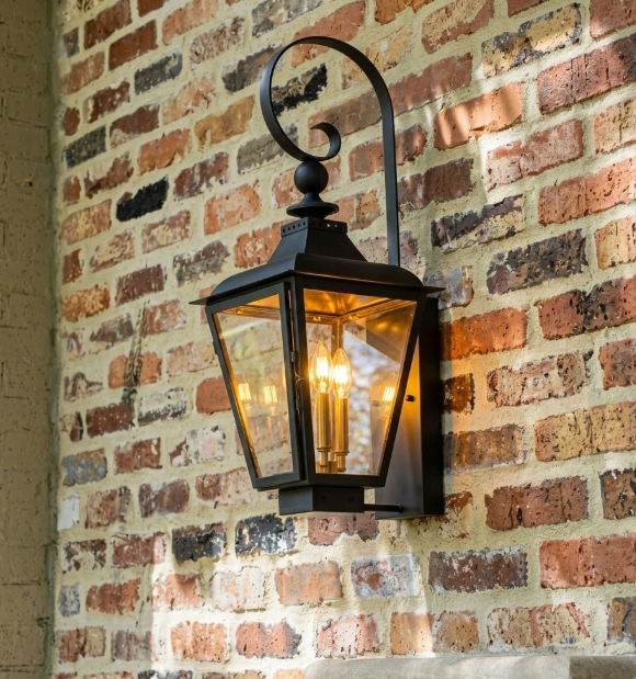 St. James Brunswick Copper Lantern With Top Curl
