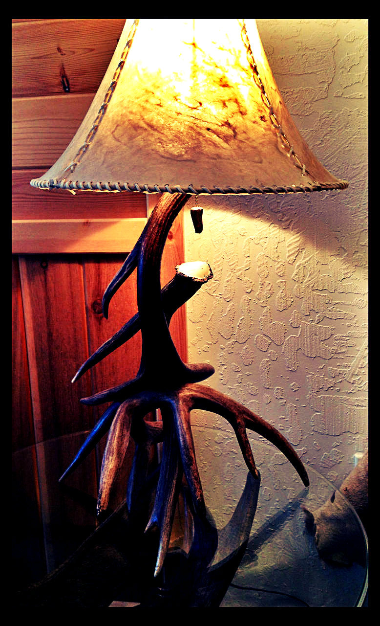 Whitetail 3 Antler Table Lamp w/Rawhide Shade