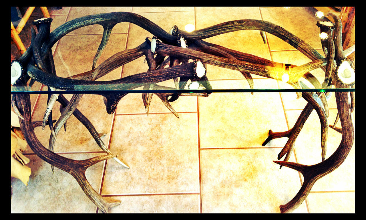 Elk Antler Table w/Glass